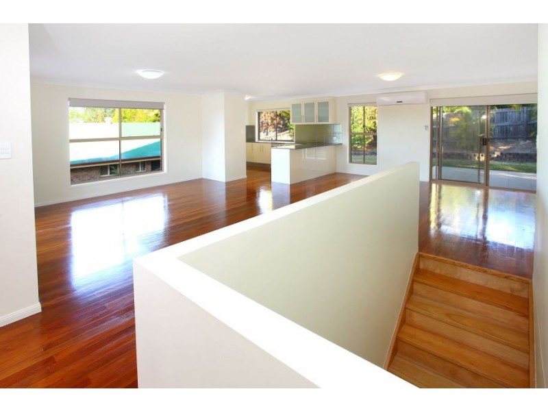 52 Armstrong Way, Highland Park QLD 4211