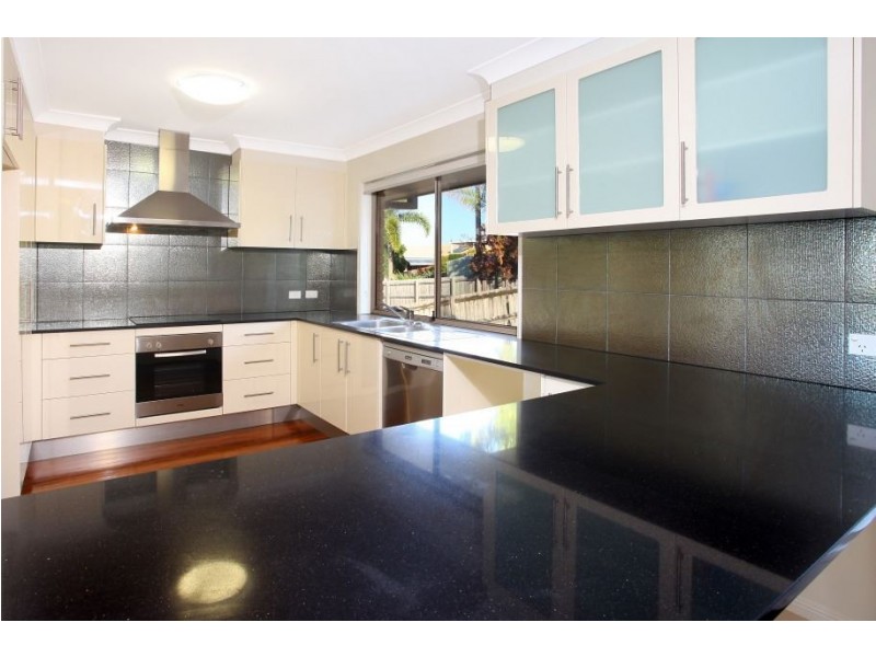 52 Armstrong Way, Highland Park QLD 4211