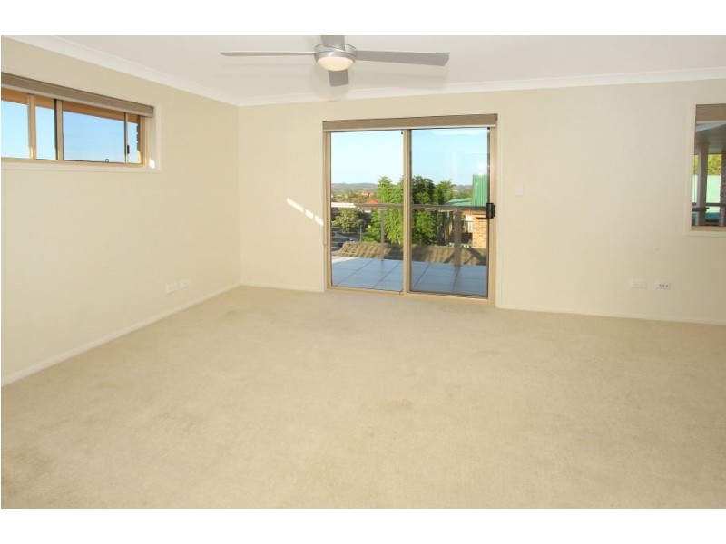 52 Armstrong Way, Highland Park QLD 4211