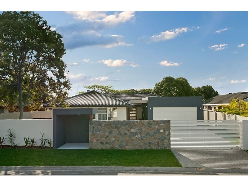 118 Barrier Reef Drive, Mermaid Waters QLD 4218