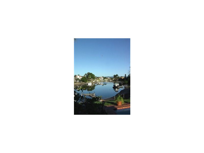 32 Bermuda Street, Broadbeach Waters QLD 4218
