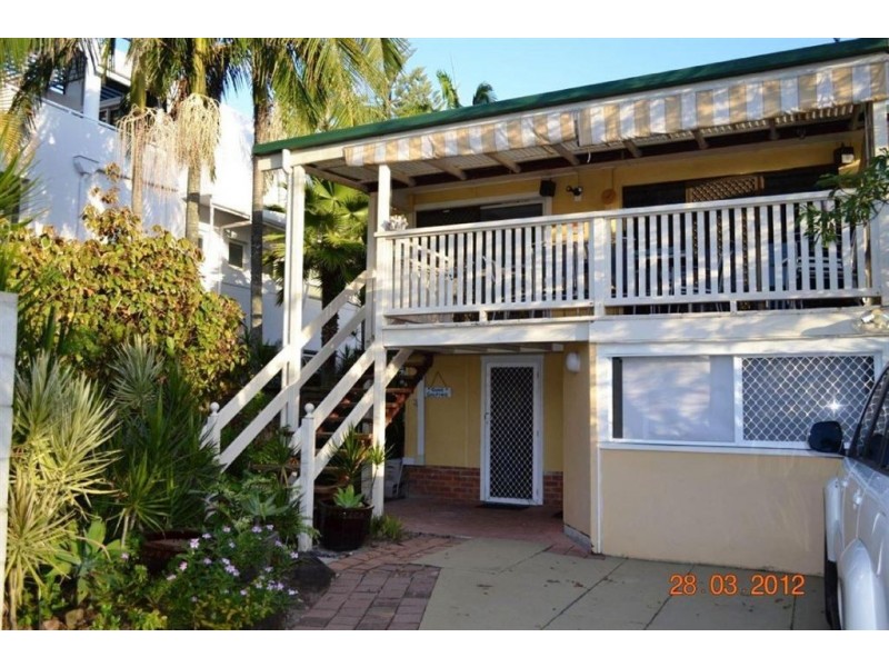 20 Venice Street, Mermaid Beach QLD 4218