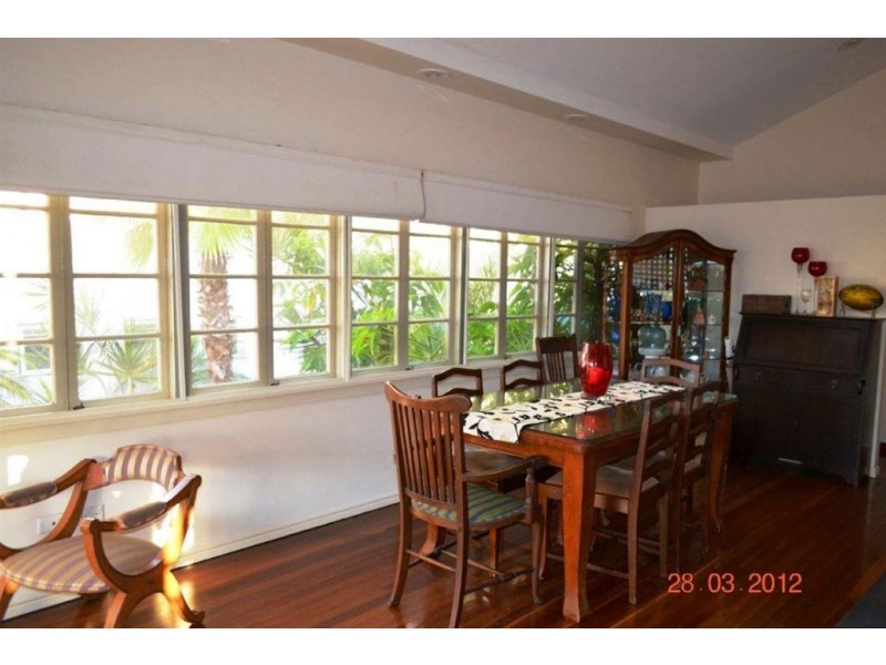 20 Venice Street, Mermaid Beach QLD 4218