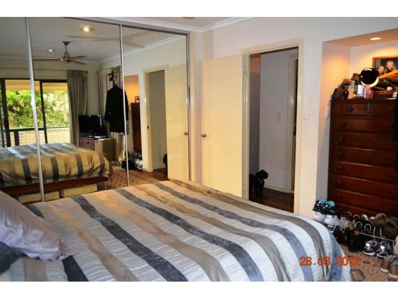 20 Venice Street, Mermaid Beach QLD 4218