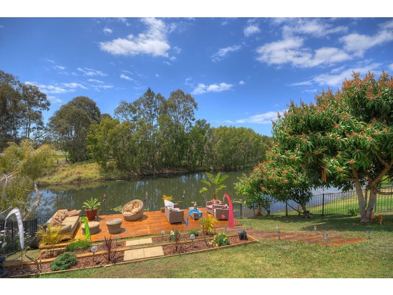 8 Redbud Lane, Robina QLD 4226