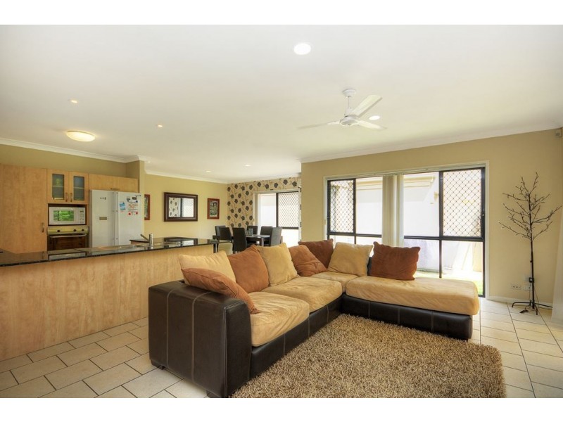 8 Redbud Lane, Robina QLD 4226