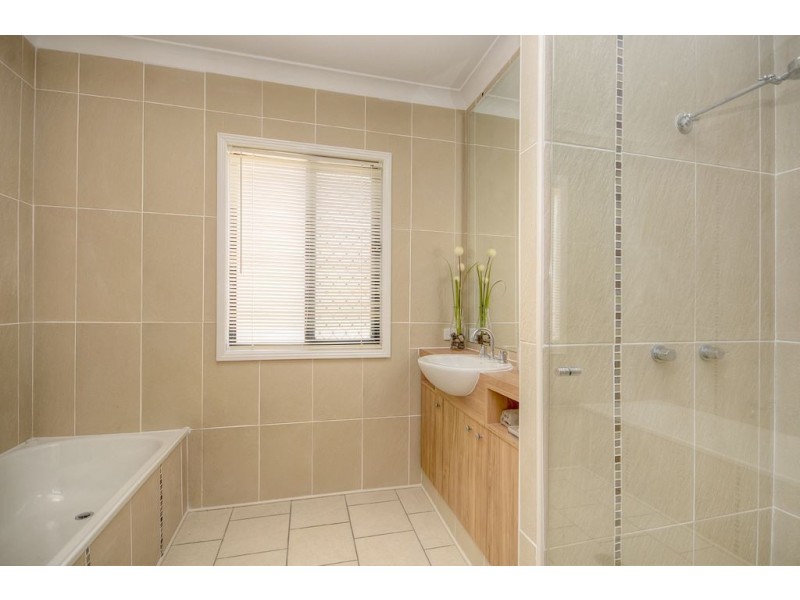 8 Redbud Lane, Robina QLD 4226