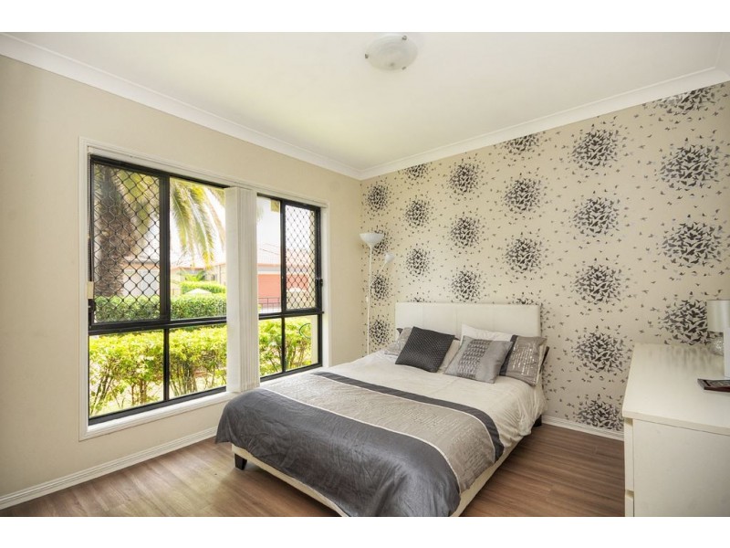 8 Redbud Lane, Robina QLD 4226