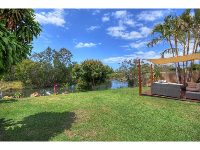 8 Redbud Lane, Robina QLD 4226