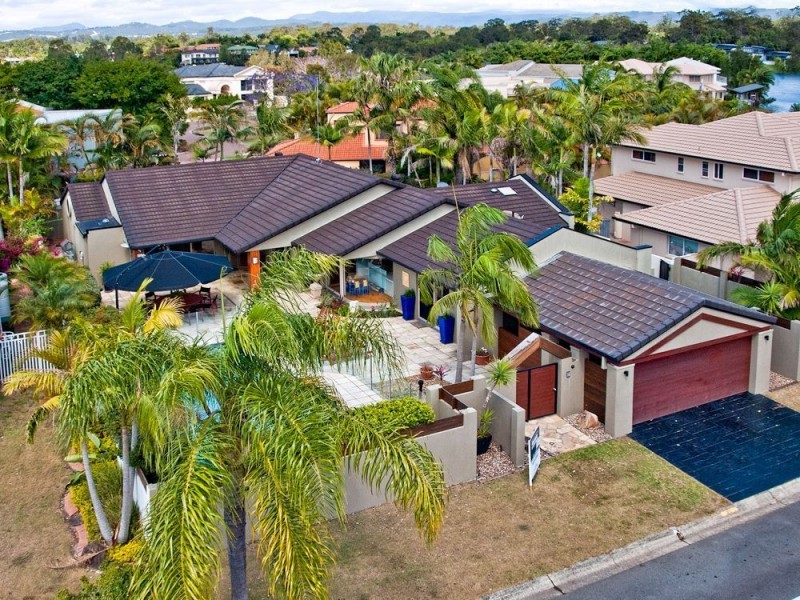 35 Beauty Point Drive, Robina QLD 4226