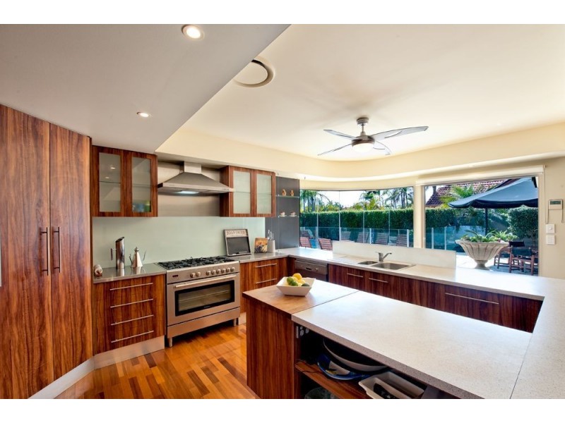 35 Beauty Point Drive, Robina QLD 4226