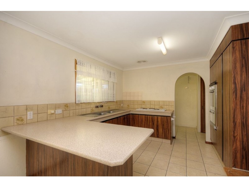 19 Koomooloo Court, Mermaid Waters QLD 4218