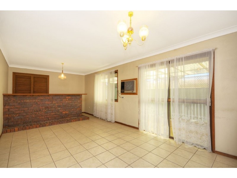 19 Koomooloo Court, Mermaid Waters QLD 4218