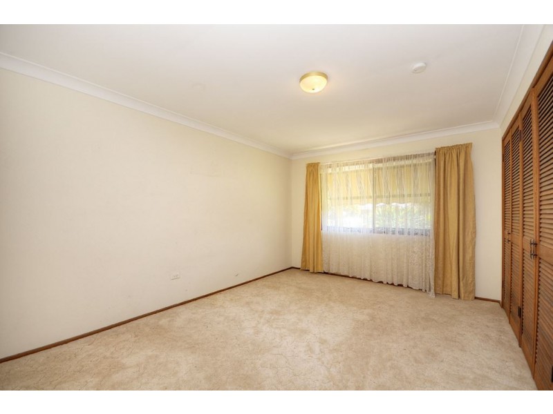 19 Koomooloo Court, Mermaid Waters QLD 4218