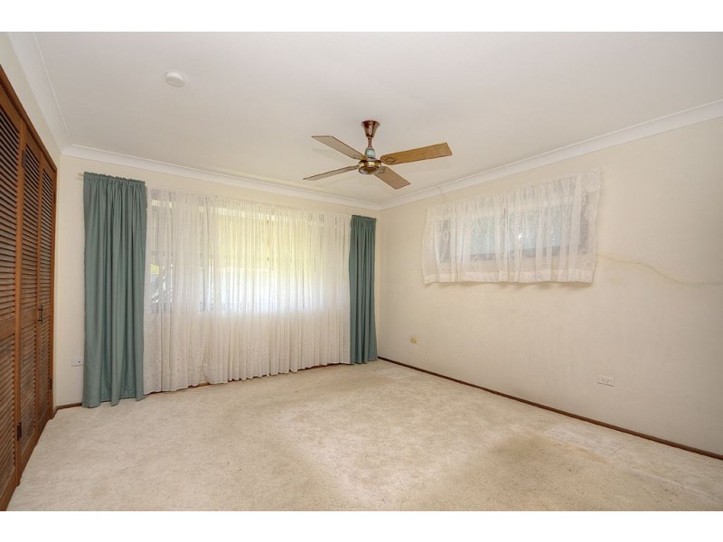 19 Koomooloo Court, Mermaid Waters QLD 4218