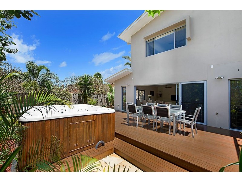 2/43 Avanti Street, Mermaid Waters QLD 4218