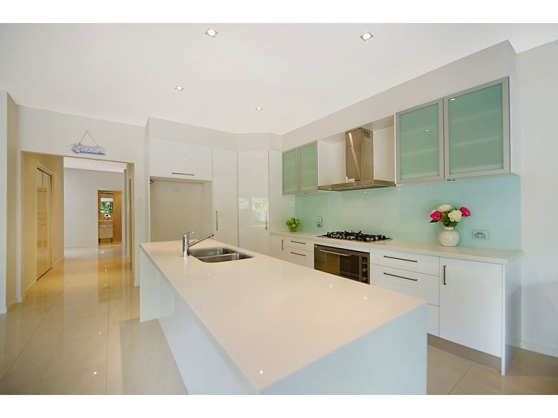 2/43 Avanti Street, Mermaid Waters QLD 4218