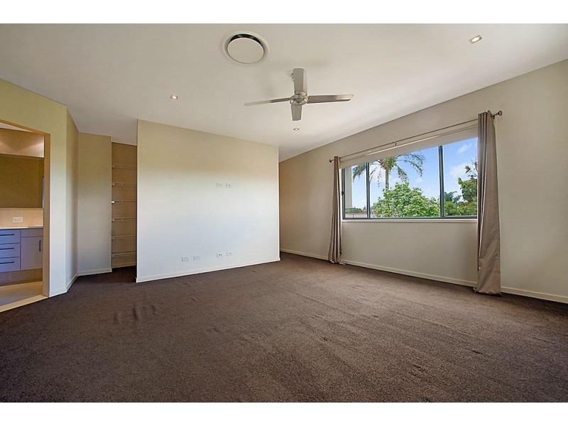 2/43 Avanti Street, Mermaid Waters QLD 4218