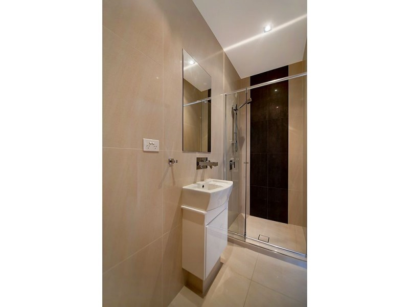 2/43 Avanti Street, Mermaid Waters QLD 4218