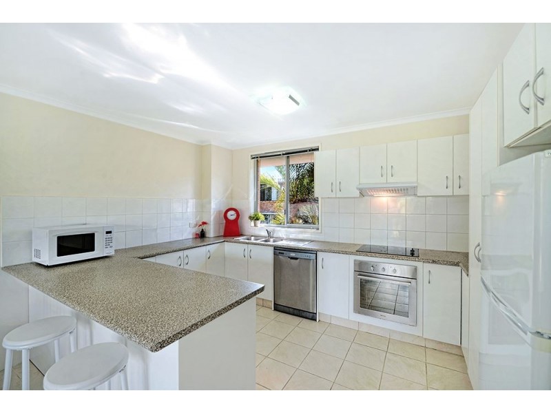 18 Tarcoola Crescent, Surfers Paradise QLD 4217