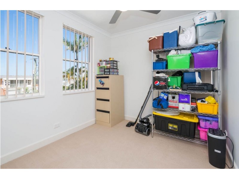 6/16-18 Canal Avenue, Runaway Bay QLD 4216