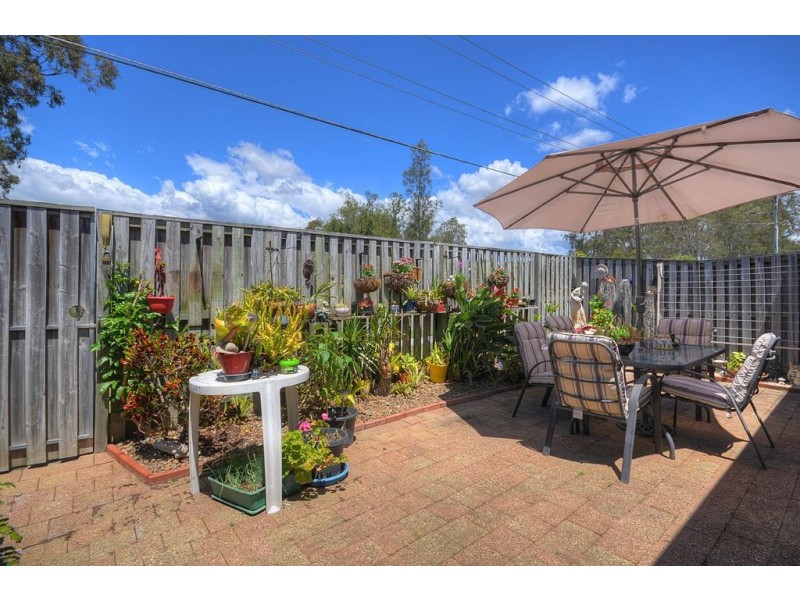 4/2 Penda Court, Merrimac QLD 4226