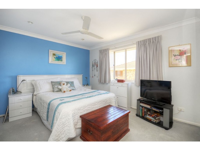 4/2 Penda Court, Merrimac QLD 4226