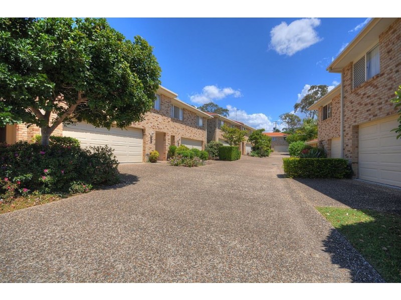 4/2 Penda Court, Merrimac QLD 4226