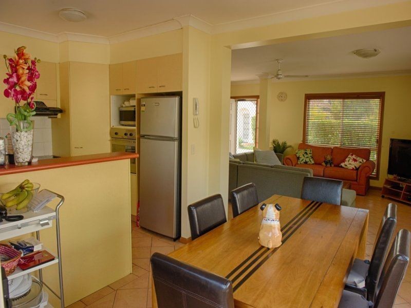 28/34 Albicore Street, Mermaid Waters QLD 4218