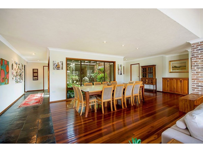 13 Deloraine Court, Mermaid Waters QLD 4218