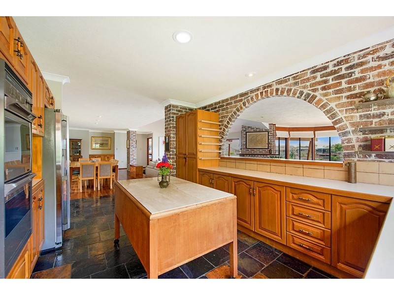 13 Deloraine Court, Mermaid Waters QLD 4218