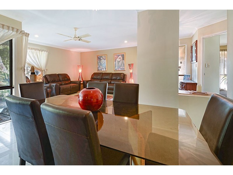 15 Portobello Drive, Mermaid Waters QLD 4218
