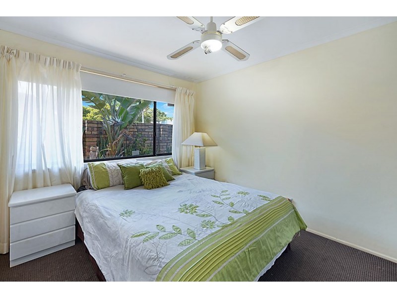 15 Portobello Drive, Mermaid Waters QLD 4218