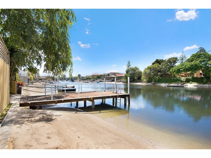 55 Gibraltar Drive, Isle Of Capri QLD 4217