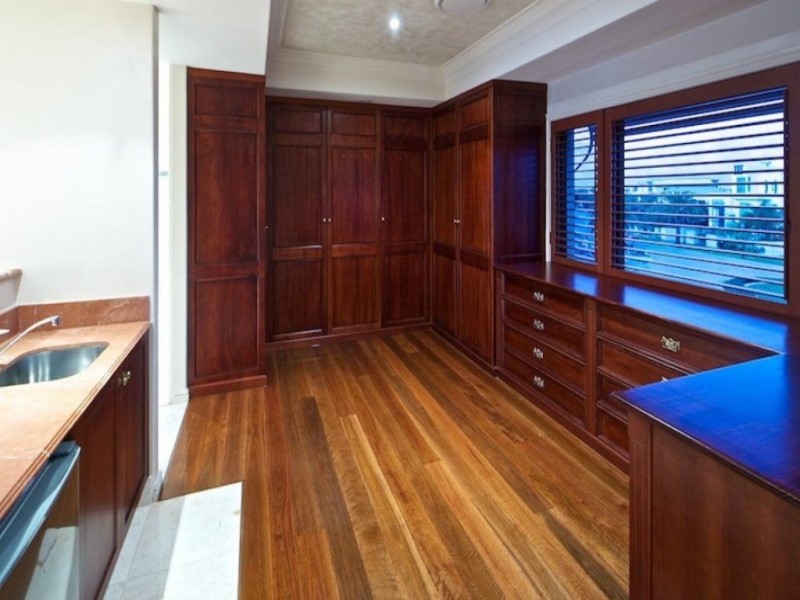 47-49 Knightsbridge Parade West, Sovereign Islands QLD 4216
