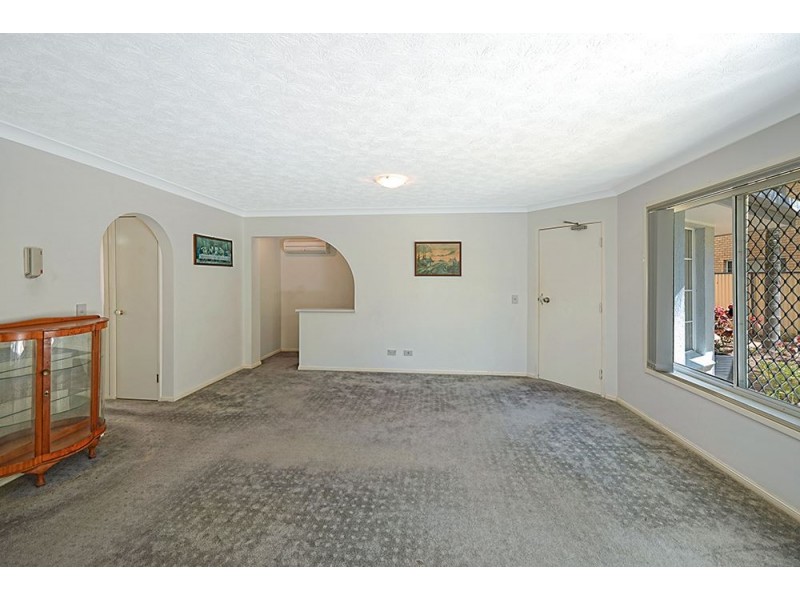 1/8 Madang Crescent, Runaway Bay QLD 4216