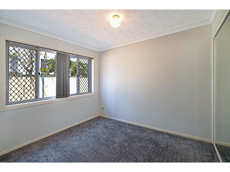 1/8 Madang Crescent, Runaway Bay QLD 4216