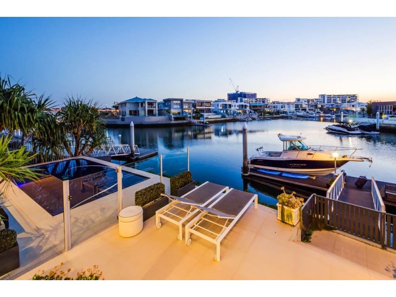 36 East Quay Drive, Biggera Waters QLD 4216