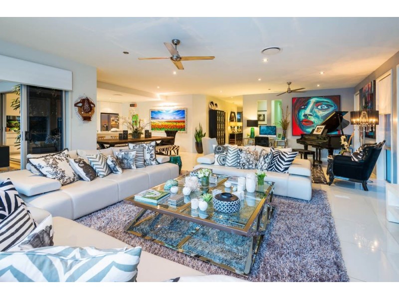 36 East Quay Drive, Biggera Waters QLD 4216