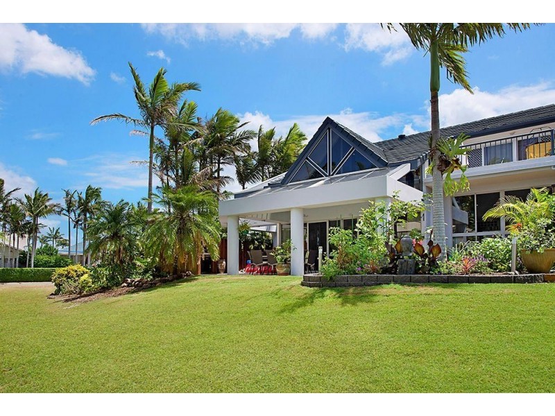 1/125 Santa Cruz Blvd, Clear Island Waters QLD 4226
