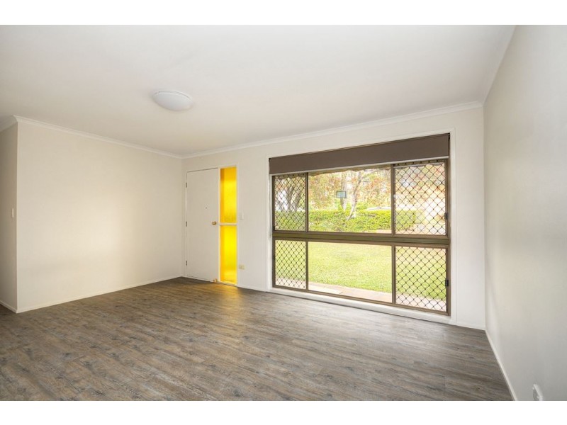 11 Mediterranean Drive, Benowa QLD 4217