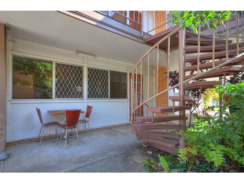 2/5 Watson Esplanade, Surfers Paradise QLD 4217