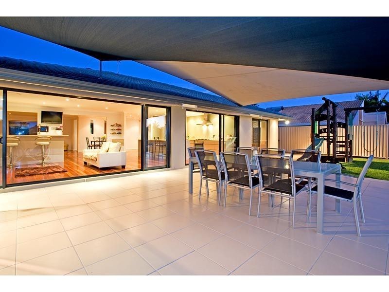 3 Gretel Place, Hollywell QLD 4216