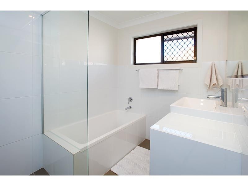 3 Gretel Place, Hollywell QLD 4216