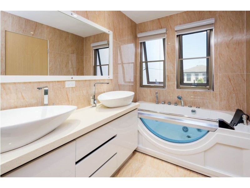 1/39 Parr Street, Biggera Waters QLD 4216