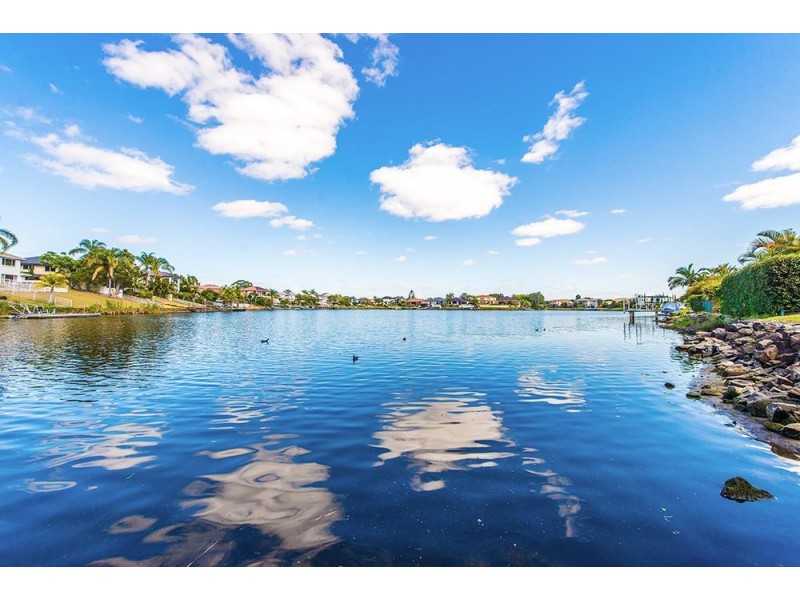 2 Port Jackson Boulevard, Clear Island Waters QLD 4226