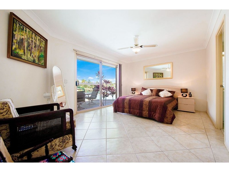 2 Port Jackson Boulevard, Clear Island Waters QLD 4226