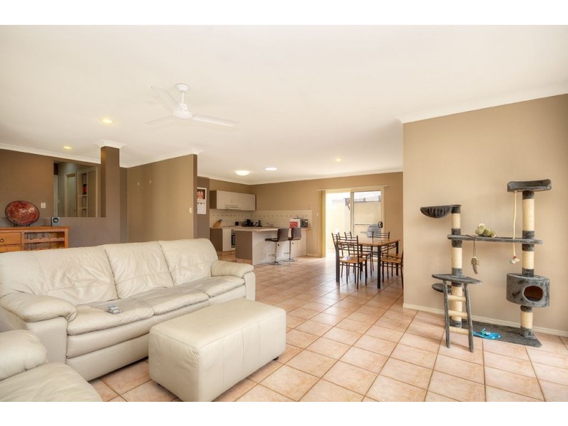 7 Siena Place, Coombabah QLD 4216