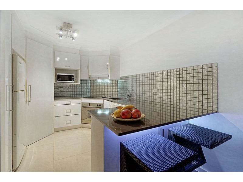 33/22 Jennifer Avenue, Runaway Bay QLD 4216