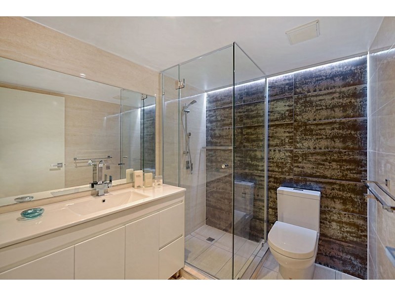 33/22 Jennifer Avenue, Runaway Bay QLD 4216